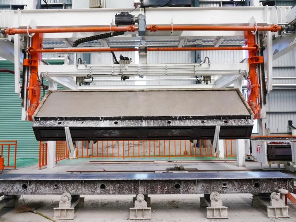 Projet de ligne de production de blocs BCA à très haute capacité de Huzhou Linghu Lingxin Wall Material Co., Ltd.