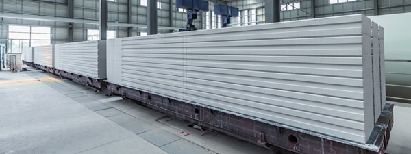 Section de fabrication et de circulation automatique des treillis d'acier